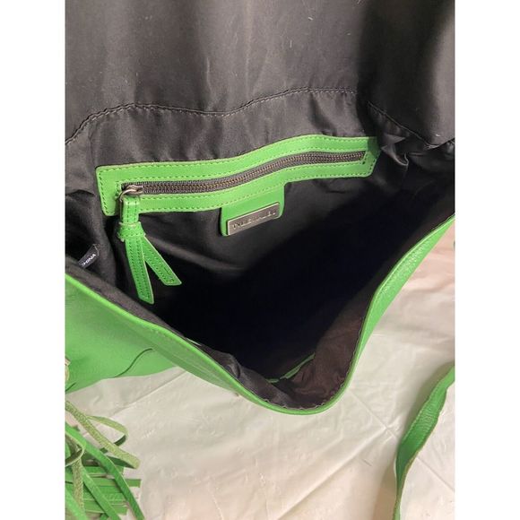 Tylie Malibu Bright Lime Green With Animal Desig Envelope Style Purse WIth Strap
